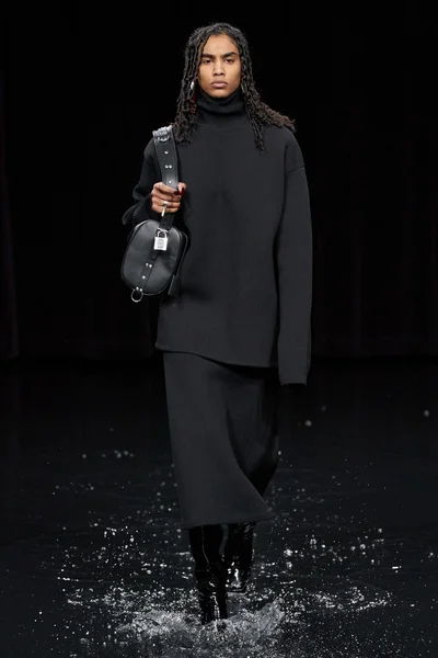 Look 31